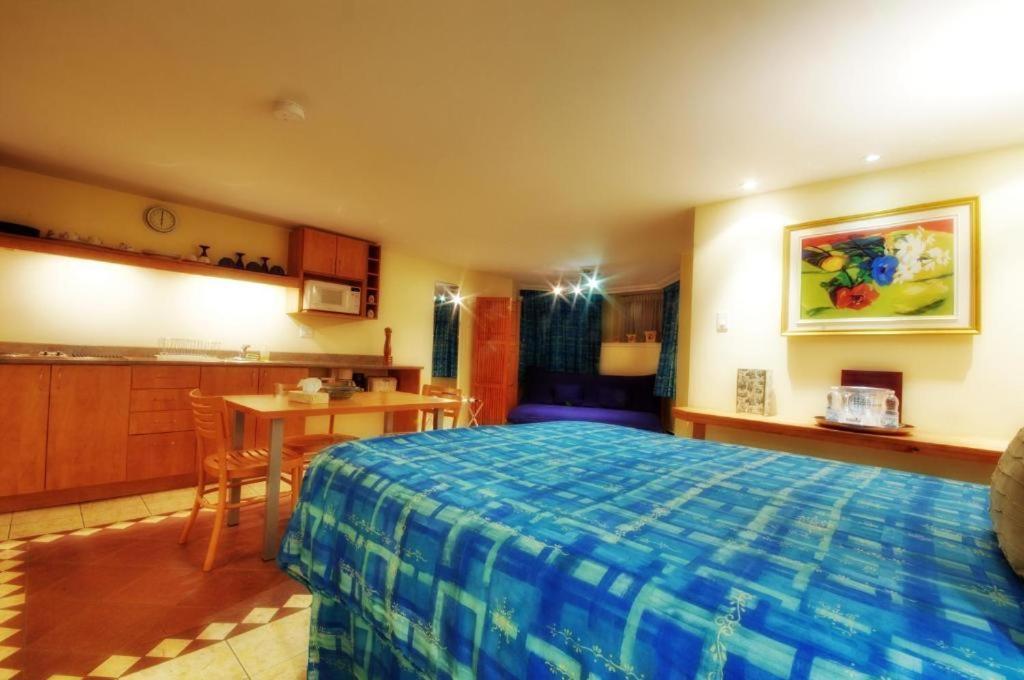 Manoir Sherbrooke 3* Montreal