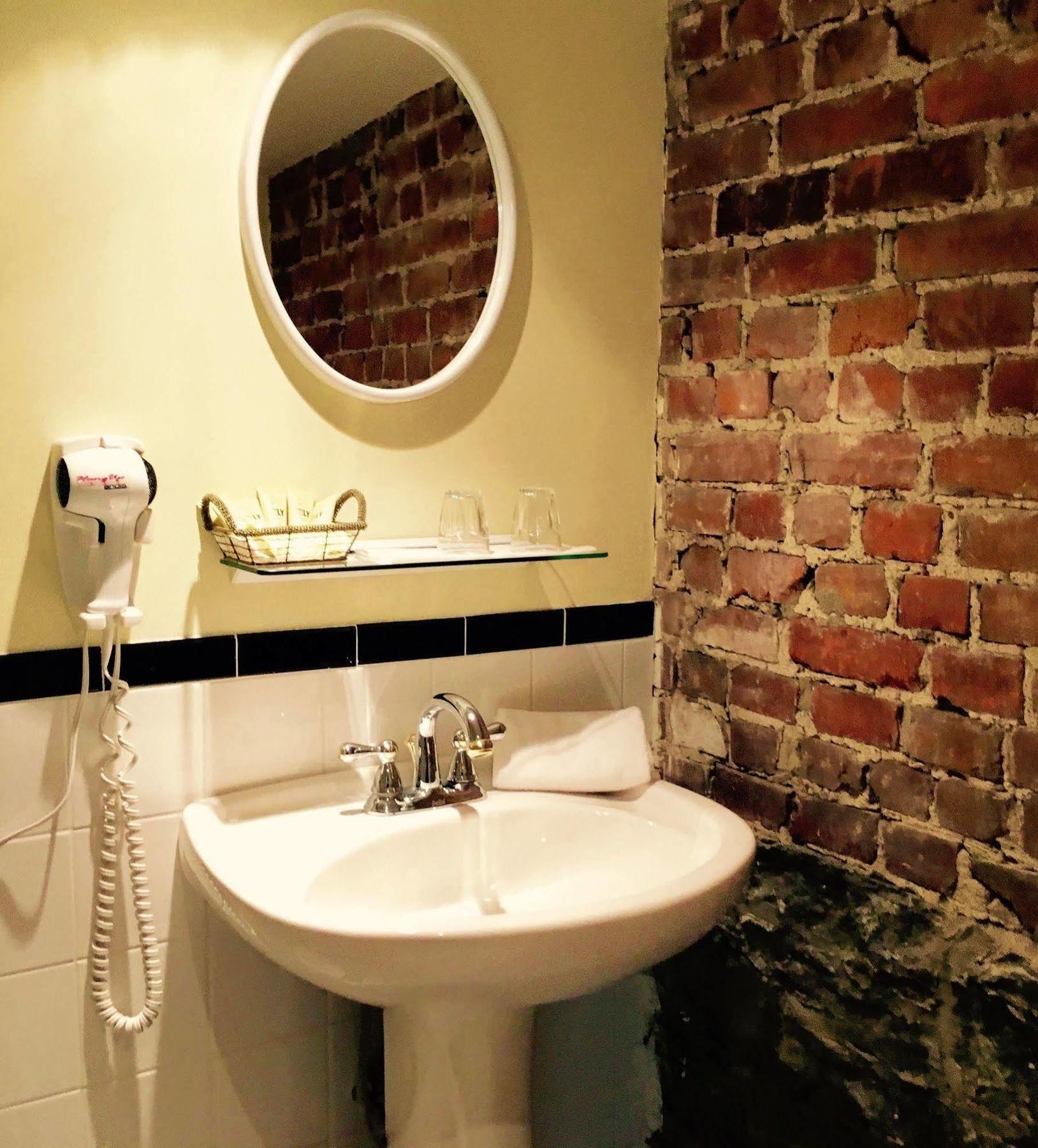 Hotel Manoir Sherbrooke Montreal