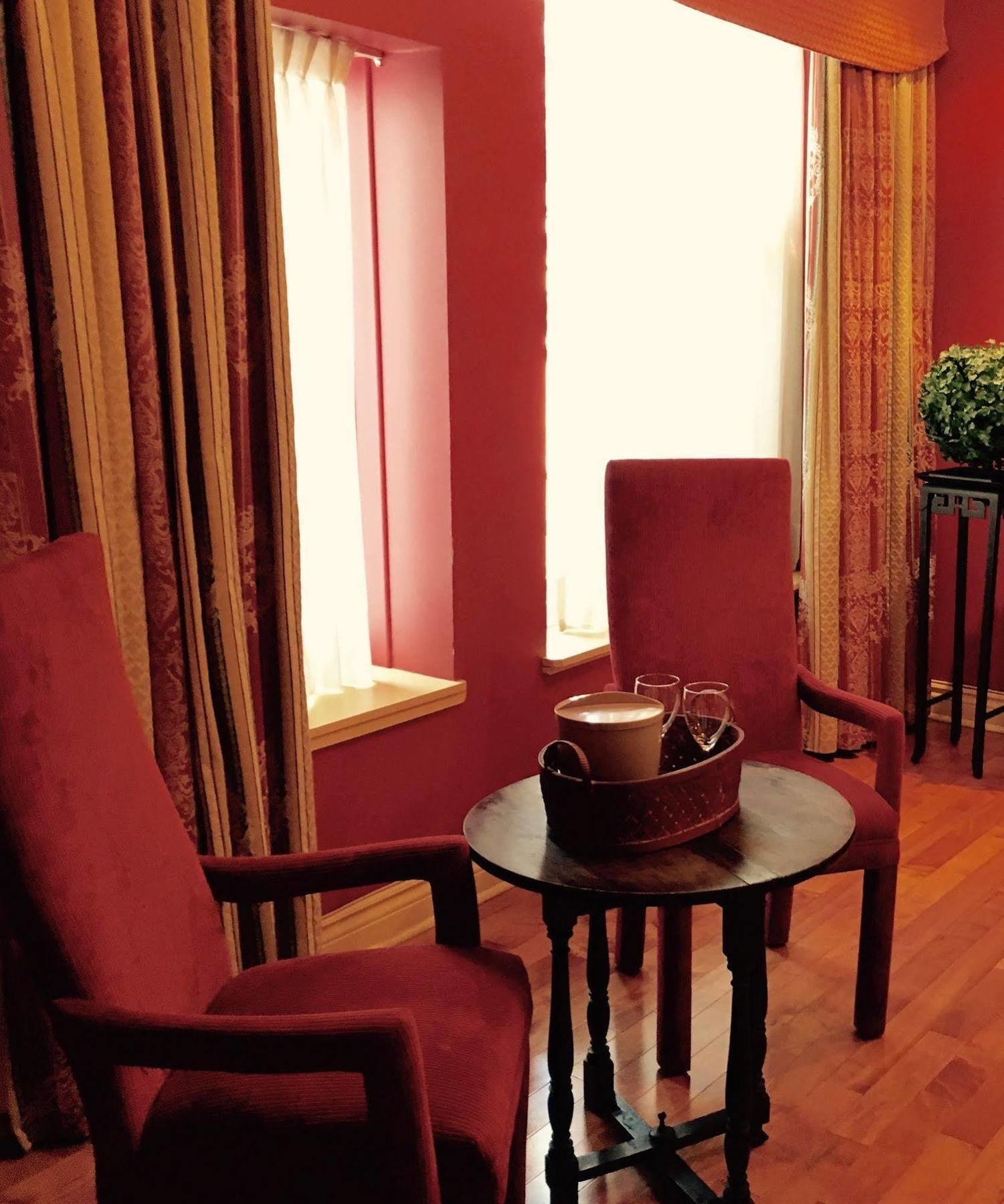 Manoir Sherbrooke 3*