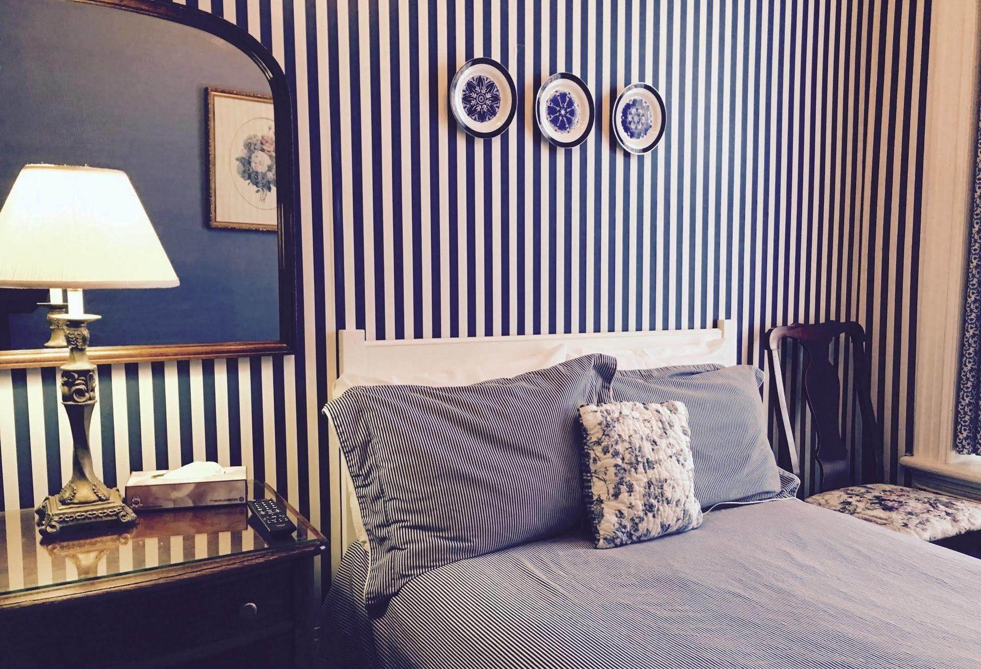Hotel Manoir Sherbrooke Montreal