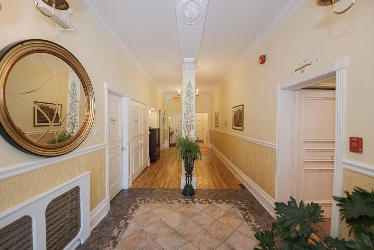 Manoir Sherbrooke Hotel Montreal